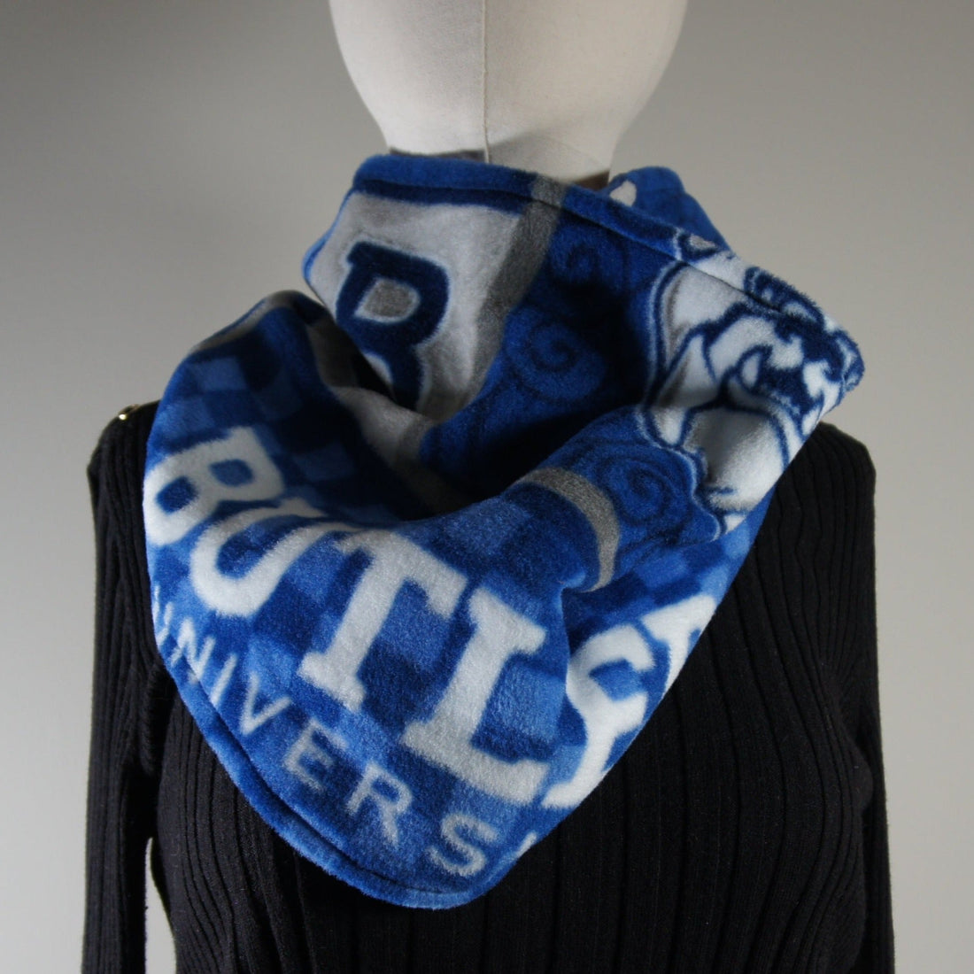 Accessories - Scarves - Cowl - NCAA - Butler University - Bulldogs