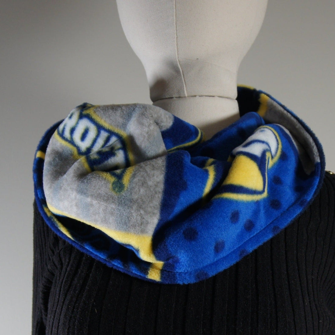 Accessories - Scarves - Cowl - NCAA - Marquette University - Golden Eagles