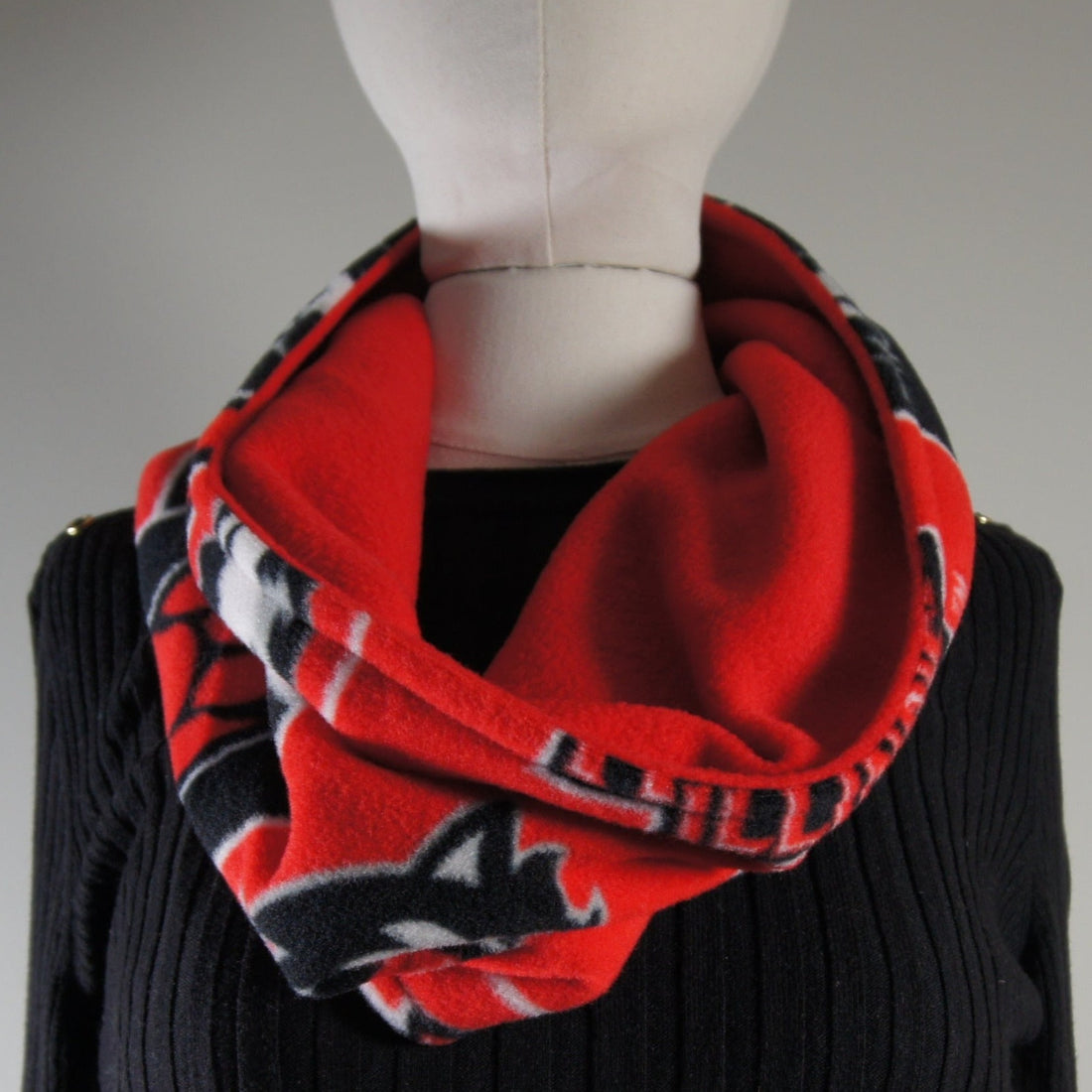 Accessories-Scarves-Cowl-NCAA-Northern-Illinois-University-NIU-Huskies