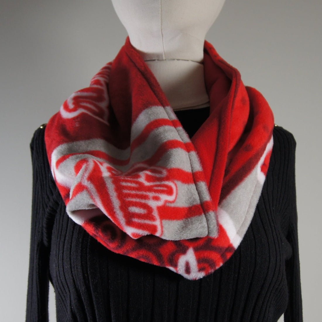 Accessories-scarf-cowl-college-NCAA-Indiana-University