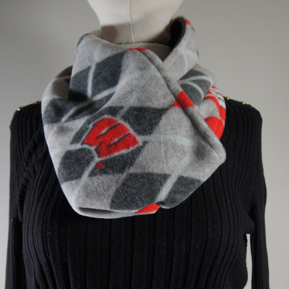 Accessories-scarf-cowl-college-NCAA-University-of-Wisconsin-Madison-Argyl