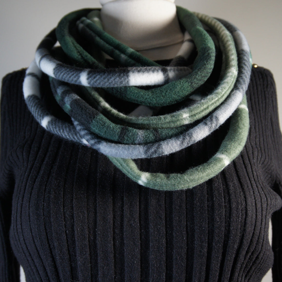 accessories-scarf-collarette-plaid-green