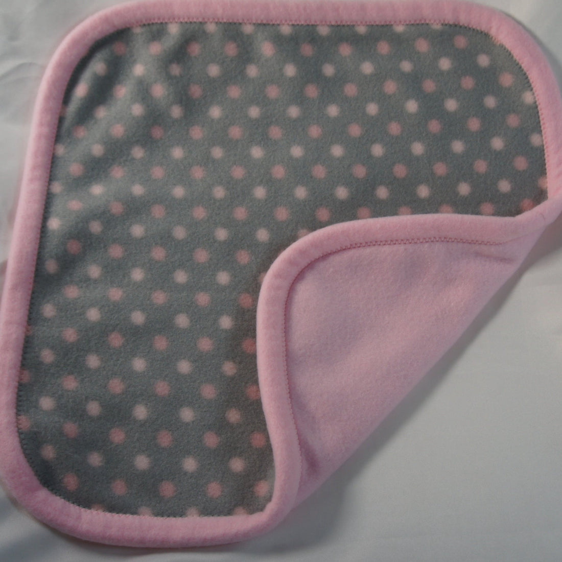 back-baby-lovie-pink-polka-dots-1