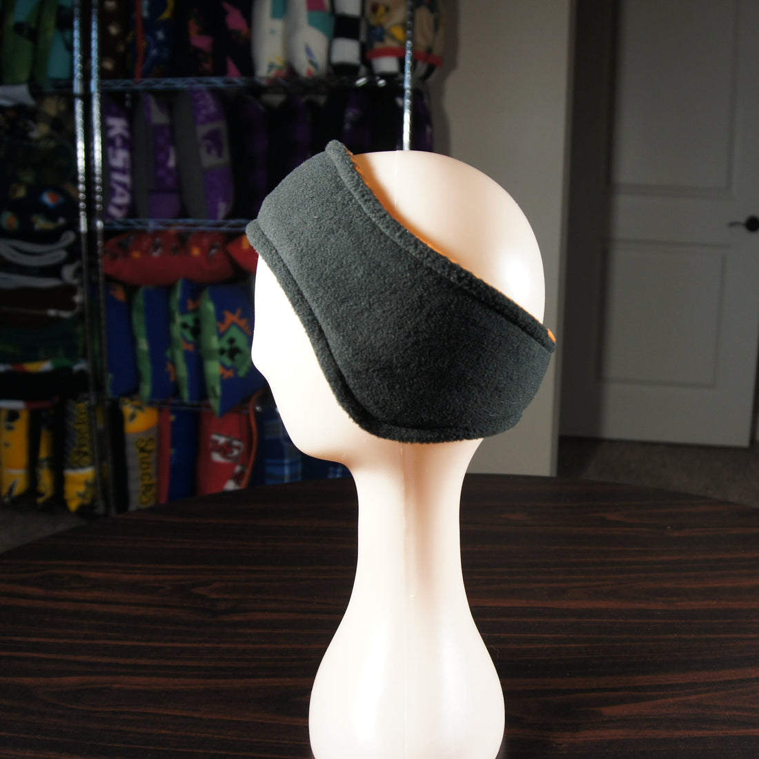 side-Accessories-Ear-Warmer-Black