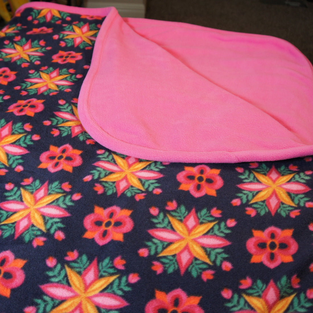 Throws - Bed Topper - Full/Queen - Accent - Hawaiian Flowers