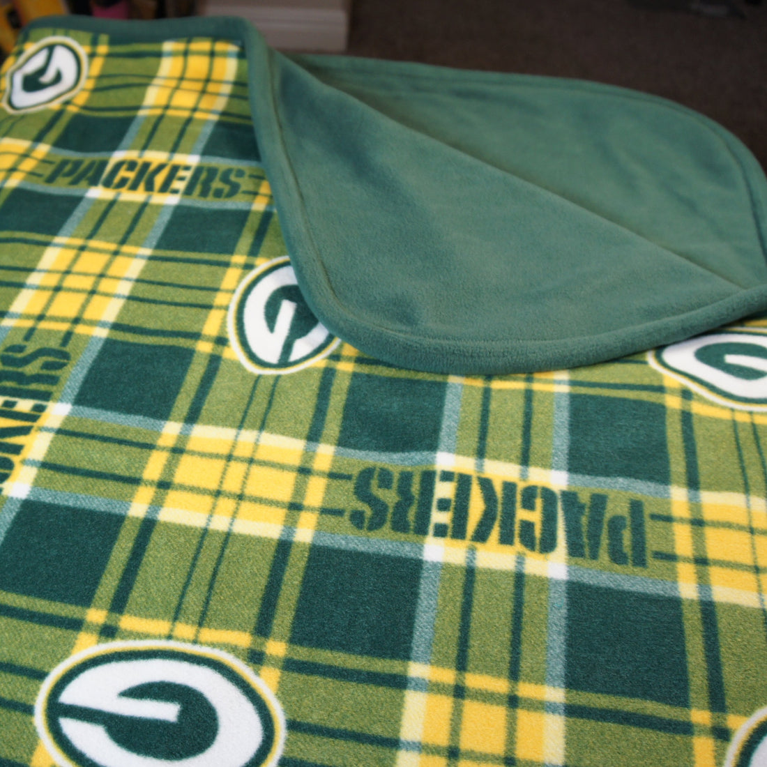 Throws - Bed Topper - Full/Queen - Brand Loyalty - NFL - Green Bay