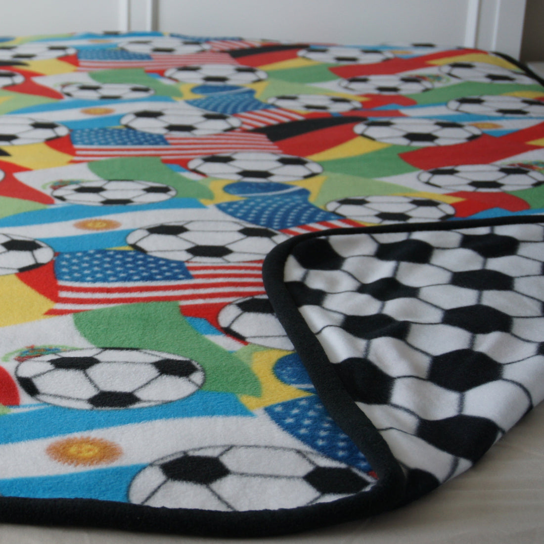 Throws - Bed Topper - Full/Queen - Accent - Soccer Fans Delight