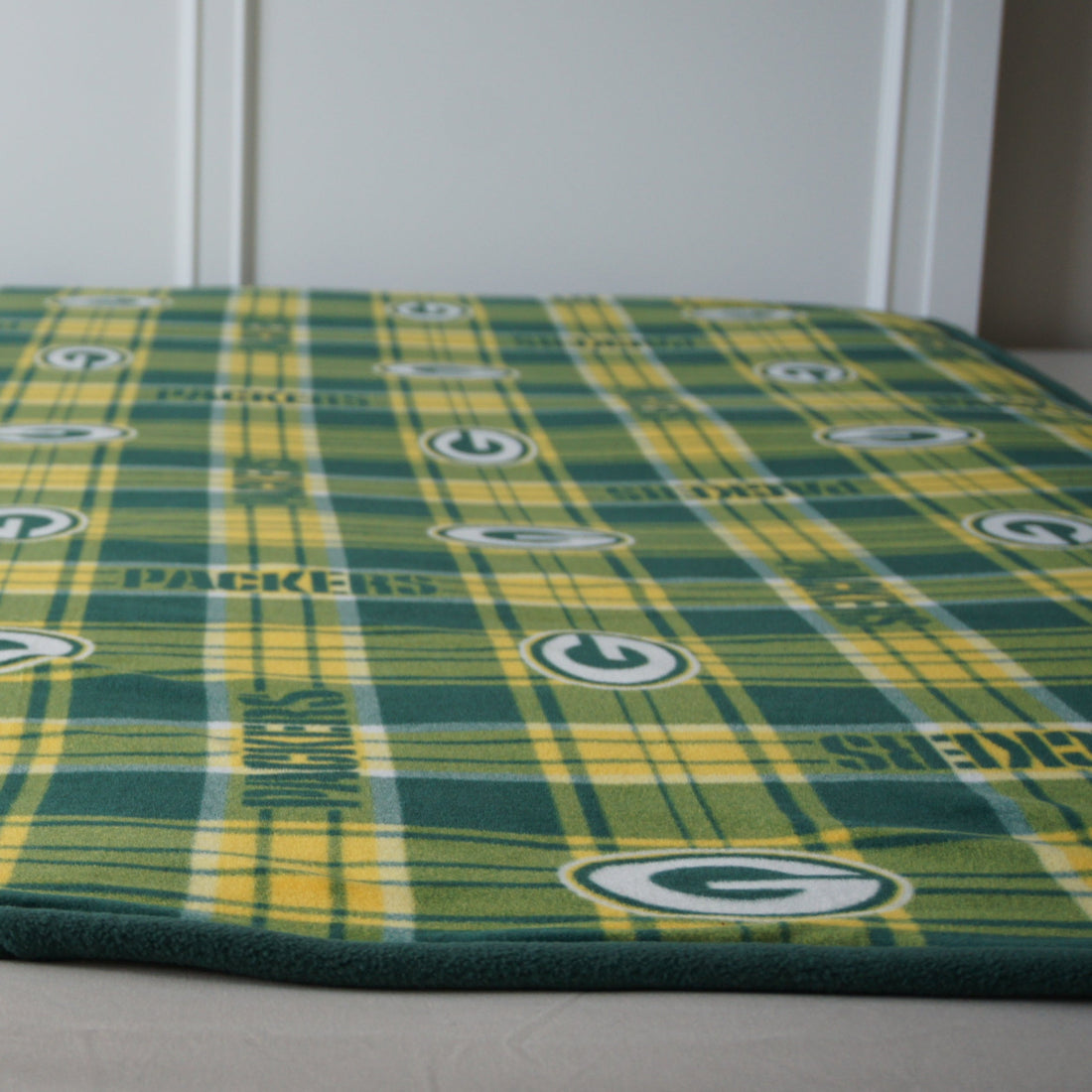 Throws - Bed Topper - Full/Queen - Brand Loyalty - NFL - Green Bay